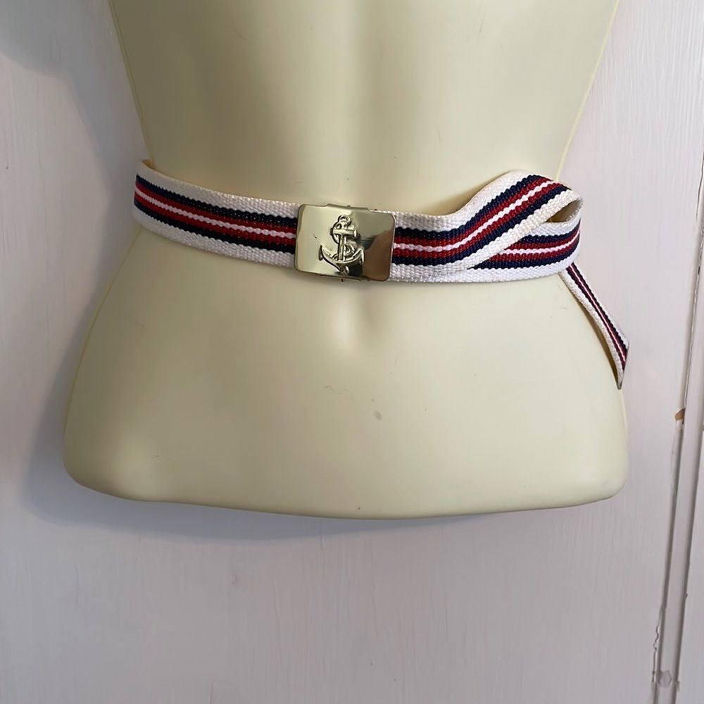 Vtg 80s red, white &‎ navy blue canvas belt with gold anchor military type clasp